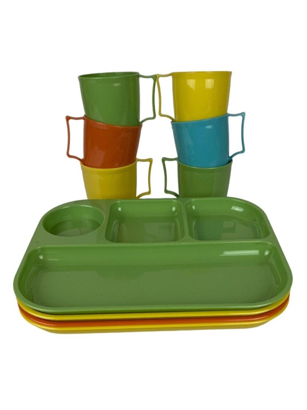 Vintage Colonial Plastics Colorful 10 Pc Picnic Set With 6 Cups 4 Divided Trays